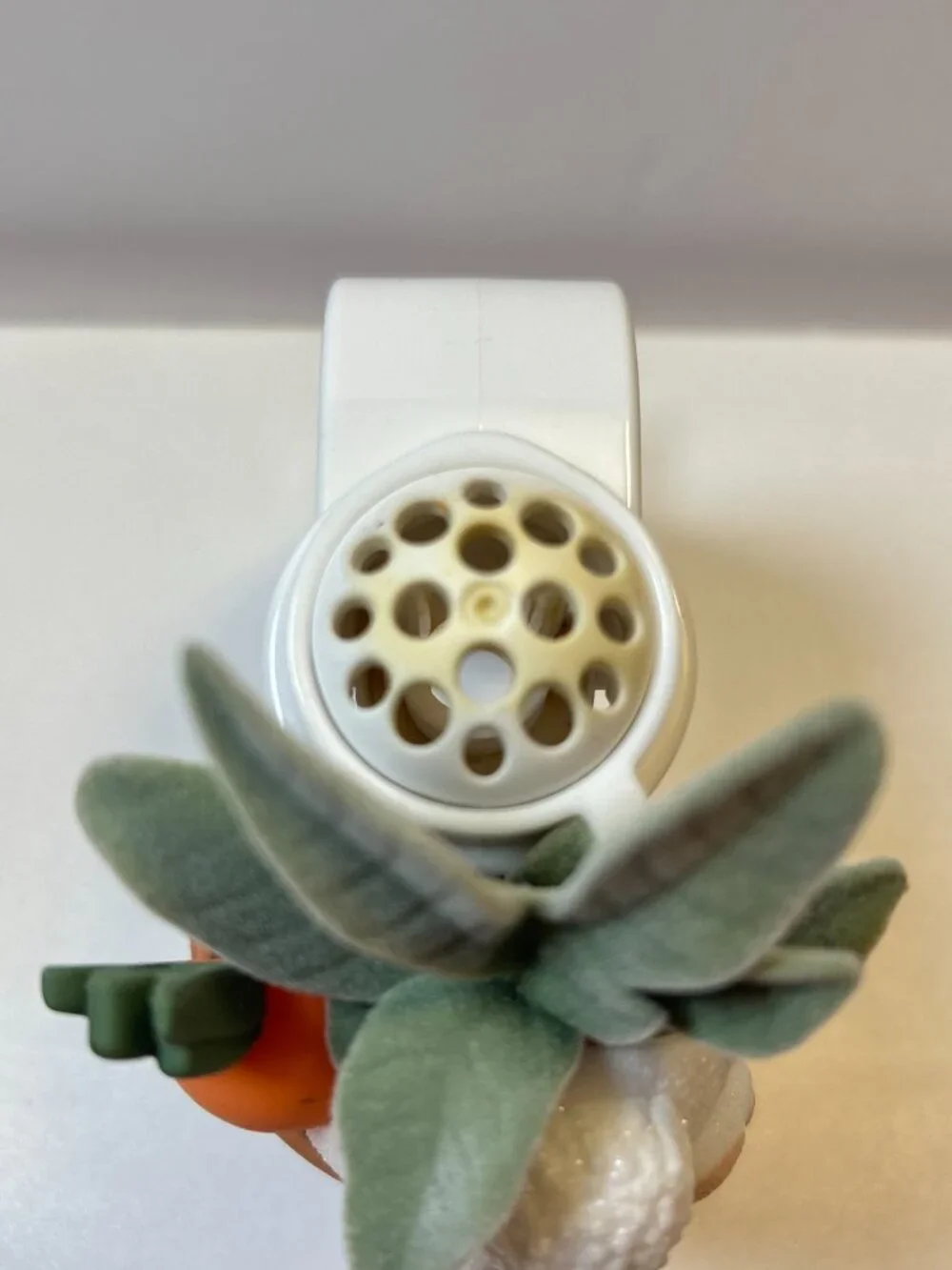 Bath & Body Works Wallflower Nighlight Bunny and Carrot in Pot Plug-in